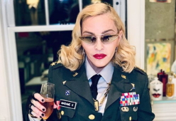 Madonna sarebbe in trattative con il Teatro San Carlo di Napoli per un concerto nel 2020
