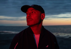 Fabri Fibra: fuori il 25 ottobre l'album "Il Tempo Vola (2002 - 2020)"