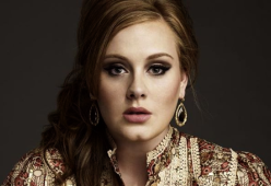 Adele da record: "21" è l'album britannico più venduto del secolo 
