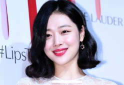 Sulli: licenziati due vigili del fuoco per aver fatto trapelare notizie sulla morte della cantante k-pop