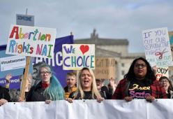 Legalizzati aborto e matrimoni gay in Irlanda del Nord