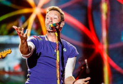 Chris Martin dei Coldplay parla dell'ultimo album "Everyday Life": "È la risposta alla negatività"