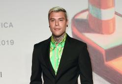 Fedez precisa che non chiederà aiuto agli italiani nel suo progetto di sostegno allo spettacolo