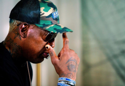 Dennis Rodman in bancarotta tra truffe e alcol: persi 27 milioni di dollari