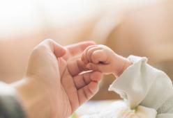 Apprendiamo la lingua madre prima ancora di nascere: lo studio