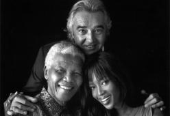 Flavio Briatore: foto ricordo con Naomi Campbell e Nelson Mandela