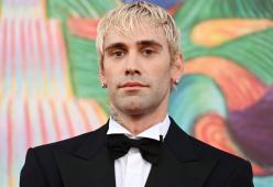 Mr. Rain: “‘Due altalene’ è su un padre che ha perso due bambini”