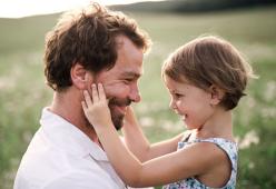 Fidanzata falsifica test di paternità, lui lo scopre 11 anni dopo