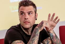Fedez parte da solo per Miami, Vittoria preoccupata: “Poi torni?”