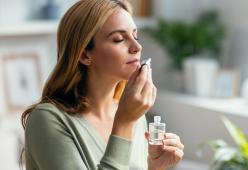 Eau de toilette vs eau de parfum: la guida per il profumo perfetto