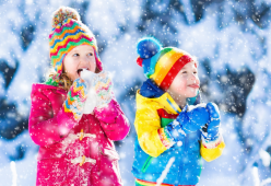 Mangiare la neve: un gioco da bambini o un rischio per la salute?