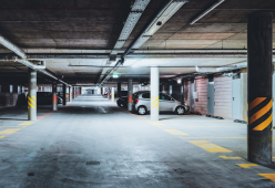 “Mi hanno rubato l’auto”: l’aveva parcheggiata nel garage del vicino