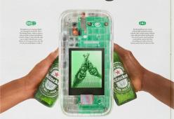 HEINEKEN® e BODEGA lanciano “THE BORING PHONE” in anteprima mondiale alla Milano Design Week. Pronti a riconnettervi al mondo reale?