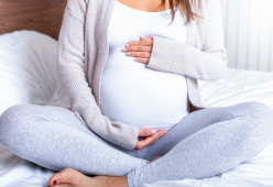 Scappa dalla moglie incinta, lei chiede aiuto sui social e lo trova