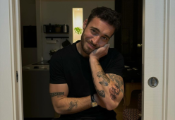 Antonino Spinalbese torna a fare il parrucchiere: "Amo la normalità"