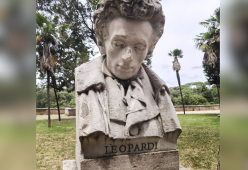 Giacomo Leopardi non voleva pagare le tasse: “Era un po’ tirchio”