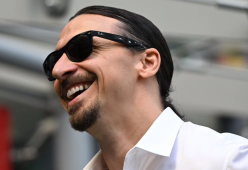 La nuova vita di Ibrahimovic: "Accompagno sempre i figli a scuola"