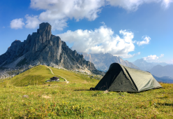 Vacanze in tenda: dalla Sardegna al Giappone, 5 idee per l'estate