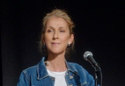 Céline Dion disperata: “Se non riuscirò più a camminare, striscerò”