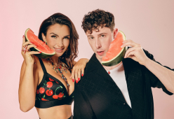 “Dire Fare Baciare”, ecco il video del singolo di Elettra e Shade