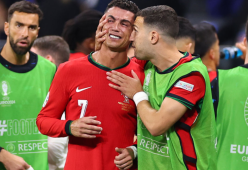 Ronaldo sbaglia un rigore per il Portogallo e scoppia in lacrime