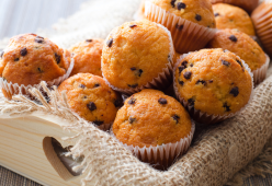 Muffin vegan di zucchine e cioccolato: la ricetta golosa