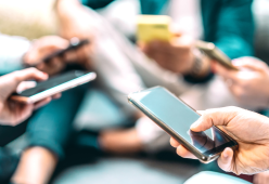 Ogni quanto spegnere lo smartphone? Ecco la risposta