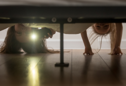 Il 90% delle persone ha un fantasma in casa: ecco come comportarsi