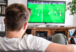 Guardare lo sport in tv fa bene alla salute cerebrale: lo studio