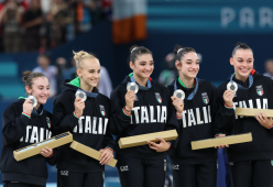 Storico argento nella ginnastica artistica femminile a squadre