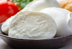 I giusti consigli per scegliere la mozzarella dal gusto autentico