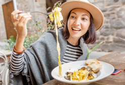 Intossicazione alimentare: come evitarla quando si è fuori casa