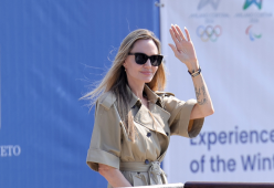 Festival di Venezia, è arrivata Angelina Jolie: attesa per “Maria”