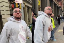 Influencer americano ferma Guè per strada, ma non lo riconosce