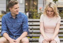 Sta flirtando o è solo gentile? Ecco come capirlo