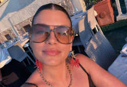 Emma, estate in famiglia: “Ho abbracciato mia mamma tutte le notti”
