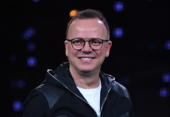 “Io vorrei 2024”, il singolo di Gigi D'Alessio con Elodie ed Ernia