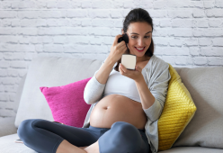 Gender reveal, è giusto farlo o no? La parola agli esperti