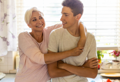 Il primogenito è il cocco di mamma? La scienza dice sì