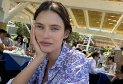 Bianca Balti mostra la cicatrice dopo l’operazione alle ovaie