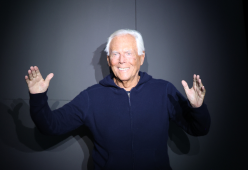 Giorgio Armani sul suo futuro: “Altri due o tre anni poi mi ritiro”