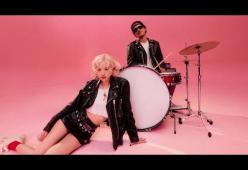 Rosè e Bruno Mars in vetta alle classifiche internazionali con "APT."