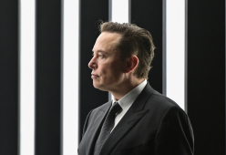 Elon Musk pronto a costruire città su Marte: i dettagli del progetto