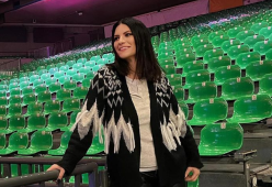 Laura Pausini incanta Londra: al via il World Tour Winter 2024!
