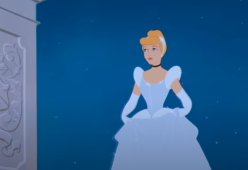 “Cenerentola”, c’è un buco nella trama: ecco qual è