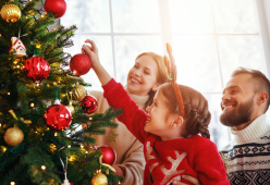 Come si festeggia il Natale? Le tradizioni più strane e sorprendenti