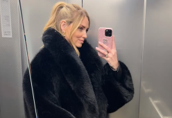 Chiara Ferragni mostra un anello al dito: matrimonio in arrivo?
