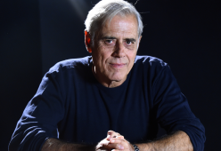 Teo Teocoli: “L’imitazione di Celentano è stata una maledizione”