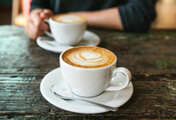 Quanti caffè si possono bere al giorno? Ecco cosa dice l’esperta