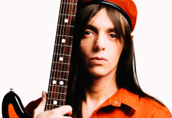 Lucio Corsi: “Con il mio nuovo album ho eliminato tutti i filtri”